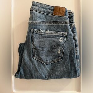American eagle mom jeans